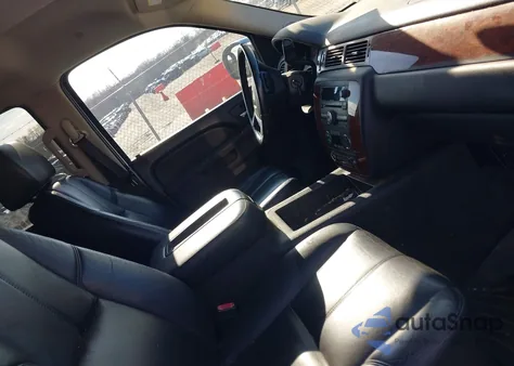 2012 Chevrolet Suburban 1500 Lt z USA, uszkodzony, nr VIN 1GNSKJE78CR124474